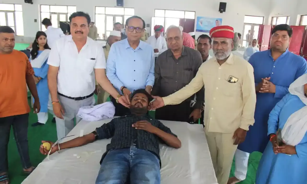 परोपकार का जीवन स्वरूप दर्शाता मानव -एकता दिवस