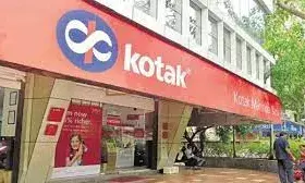 ऑनलाइन तरीके से नए ग्राहक जोड़ने और क्रेडिट कार्ड जारी करने पर रोक