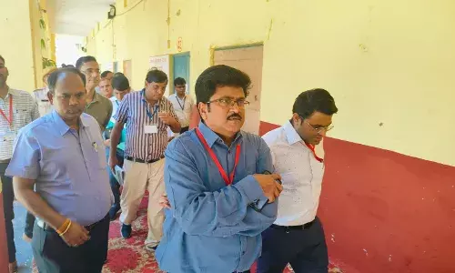 पर्यवेक्षक, कलक्टर और एसपी ने बालकृष्ण स्टेडियम का किया निरीक्षण पर्यवेक्षक, कलक्टर और एसपी ने बालकृष्ण स्टेडियम का किया निरीक्षण