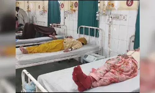 शादी में खाना खाने के बाद 20 की बिगड़ी तबीयत,