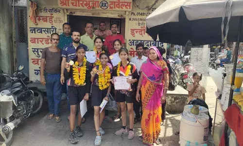 नेशनल जीत कर आई खिलाडिय़ों का किया स्वागत