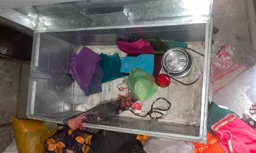 चोरों ने मंदिर व सूने मकान को बनाया निशाना, गहने व नकदी पार