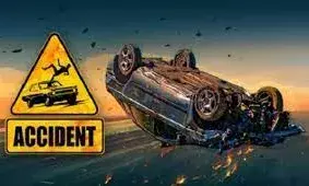 स्कूटी को टक्कर मारते हुए दूसरी गाड़ी में जा भिड़ी बेकाबू कार, दो लोग घायल