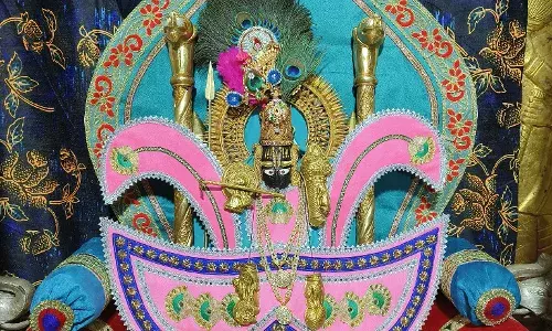 जय श्री कोटड़ी श्याम दरबार आज मंगला श्रृंगार आरती के दर्शन दिनांक     03-05-2024