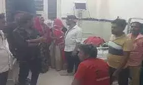 ट्रैक्टर को पीछे से आ रहे ट्रॉले ने टक्कर मारी, हादसे में 12 घायल