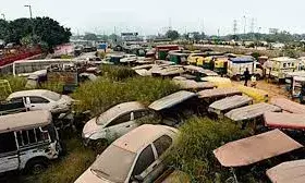 पुराने यात्री वाहनों को फिटनेस और उत्सर्जन परीक्षणों से गुजरना होगा