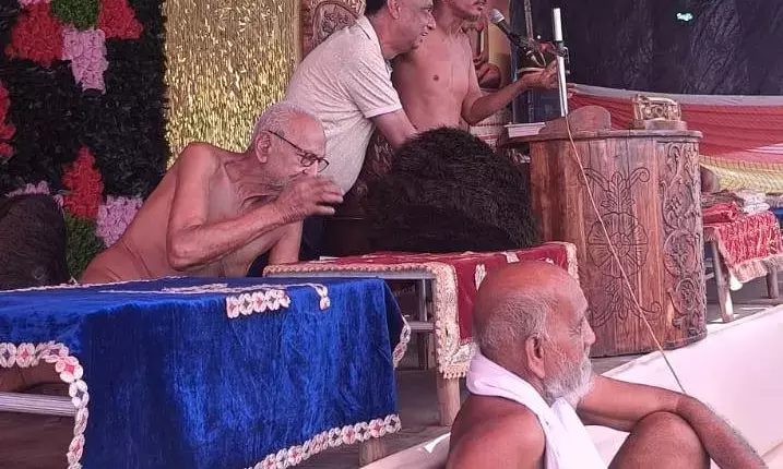 सम्यक् दर्शन, सम्यक् ज्ञान, सम्यक् चरित्र ही मोक्ष का मार्ग