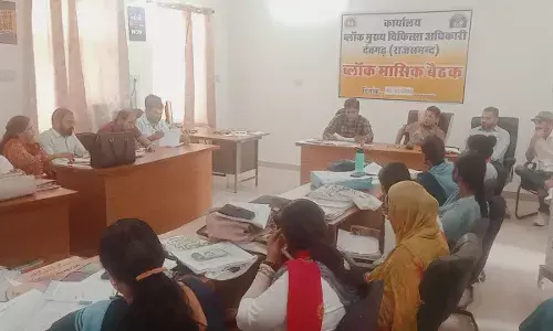 मौसमी बीमारियों पर नियंत्रण के लिये आमजन को करे जागरूक- सीएमएचओ मौसमी बीमारियों पर नियंत्रण के लिये आमजन को करे जागरूक- सीएमएचओ