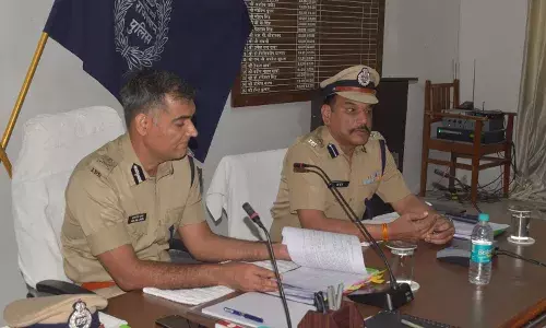 गैंगस्टर्स व हिस्ट्रीशीटर्स की इंस्टा आईडी पर रखें नजर, महिलाओं, बच्चों व बुजुर्गों के साथ अपराध के मामलों में तुरंत लें एक्शन- आईजी