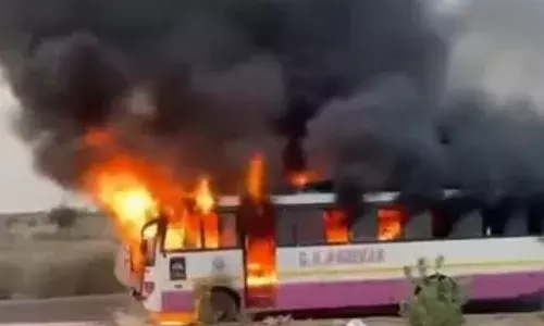 चालक की सूझबूझ से 20 लोगों की जान बची