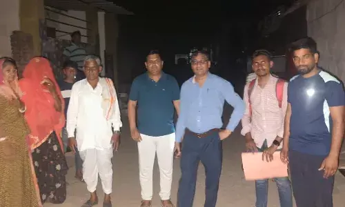 कोटड़ी विकास अधिकारी रामबिलास मीणा ने ग्राम सौंदर्यकरण के लिए चौपाल एवं अपूर्ण आवासों का किया भौतिक सत्यापन कोटड़ी विकास अधिकारी रामबिलास मीणा ने ग्राम सौंदर्यकरण के लिए चौपाल एवं अपूर्ण आवासों का किया भौतिक सत्यापन