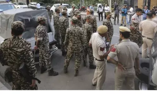 बिभव कुमार के रिमांड पर फैसला सुरक्षित, पुलिस ने मांगी 7 दिन की रिमांड बिभव कुमार के रिमांड पर फैसला सुरक्षित, पुलिस ने मांगी 7 दिन की रिमांड