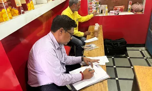 15 किलो मावा सीज मिल्क केक व रसगुल्ले के लिये नमूने 15 किलो मावा सीज मिल्क केक व रसगुल्ले के लिये नमूने