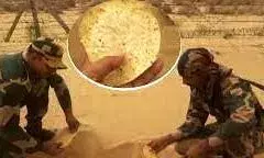 तपती रेत पर सेंका बीएसएफ जवान ने पापड़ तपती रेत पर सेंका बीएसएफ जवान ने पापड़