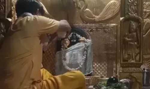 जय श्री कोटड़ी श्याम दरबार आज पूर्णिमा अभिषेक दर्शन दिनांक 23-05-2024 जय श्री कोटड़ी श्याम दरबार आज पूर्णिमा अभिषेक दर्शन दिनांक 23-05-2024