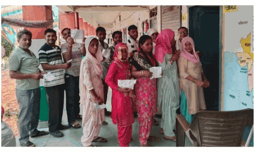 छठे चरण  में एक बजे तक 39.13 फीसदी वोटिंग, राष्ट्रपति मुर्मू, सोनिया-राहुल गांधी ने डाला वोट
