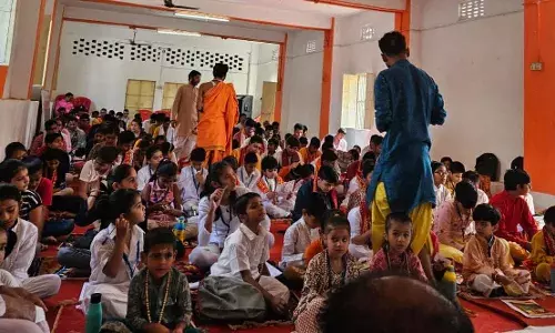 सनातन शिविर में बच्चे दिखा रहे उत्साह