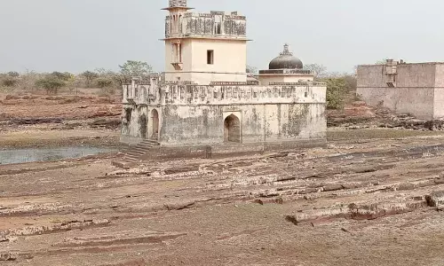 भीषण गर्मी में जल स्त्रोतों को सूखना बन रहा चिंता का विषय