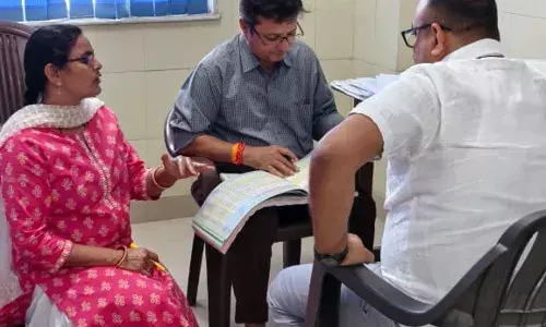 अधिकारीयों ने किया चिकित्सा संस्थानो का निरीक्षण