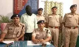 पुलिस  के नाम पर 60 हजार की रिश्वत लेते पत्रकार गिरफ्तार