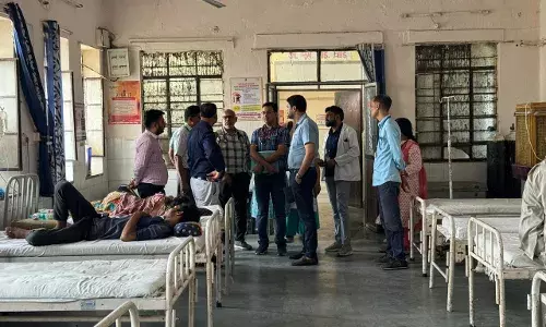 संयुक्त निदेशक (मलेरिया) ने किया सीएचसी गंगापुर का निरीक्षण