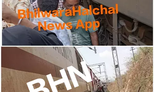 गुड्स ट्रेन के पावर से उठा धुआं, बिजली सप्लाई भी हो गई डाउन, जंगल में अटकी दो ट्रेनें, भीषण गरमी में बढ़ी यात्रियों की मुश्किलें