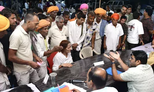 कलक्टर ने रीछेड़ में मौके पर ही किया समस्याओं का समाधान