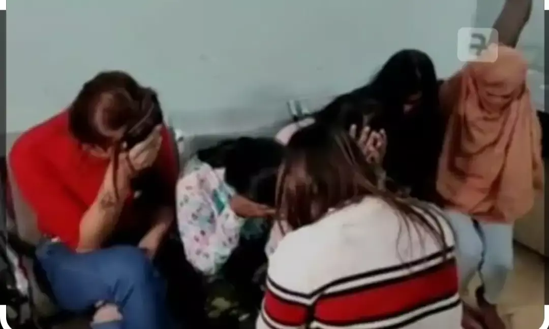 स्पा सेंटर पर छापा ,चल रहा था देह व्यापार,  पुलिस ने सात युवतियों को हिरासत में लिया