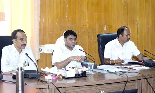 जनकल्याणकारी योजनाओं में अधिकाधिक प्रगति सुनिश्चित करें- कलक्टर