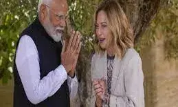 इटली में कई राष्ट्राध्यक्षों से मिले पीएम मोदी इटली में कई राष्ट्राध्यक्षों से मिले पीएम मोदी
