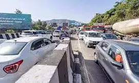 उत्तरकाशी में रात 10 से सुबह 4 बजे तक यातायात पर लगा प्रतिबंध, 24 लाख तीर्थ यात्रियों ने किए दर्शन