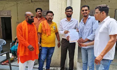 केमिकल फैक्ट्री बंद करने की मांग