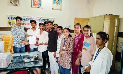 ऑनलाइन प्रवेश तिथि बढ़ाने की मांग