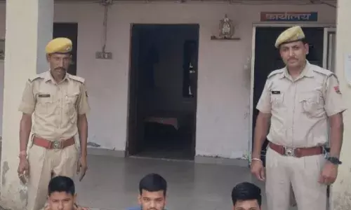 जिंदल सॉ माइंस में मारपीट व मशीन फूं कने के आरोप में तीन गिरफ्तार