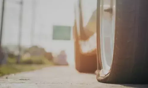 गर्मी में फट रहे गाड़ियों के टायर, सुरक्षा के लिए करें ये उपाय