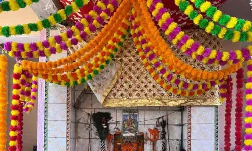 अच्छी बारिश को लेकर गांव बाहर भोज का आयोजन अच्छी बारिश को लेकर गांव बाहर भोज का आयोजन