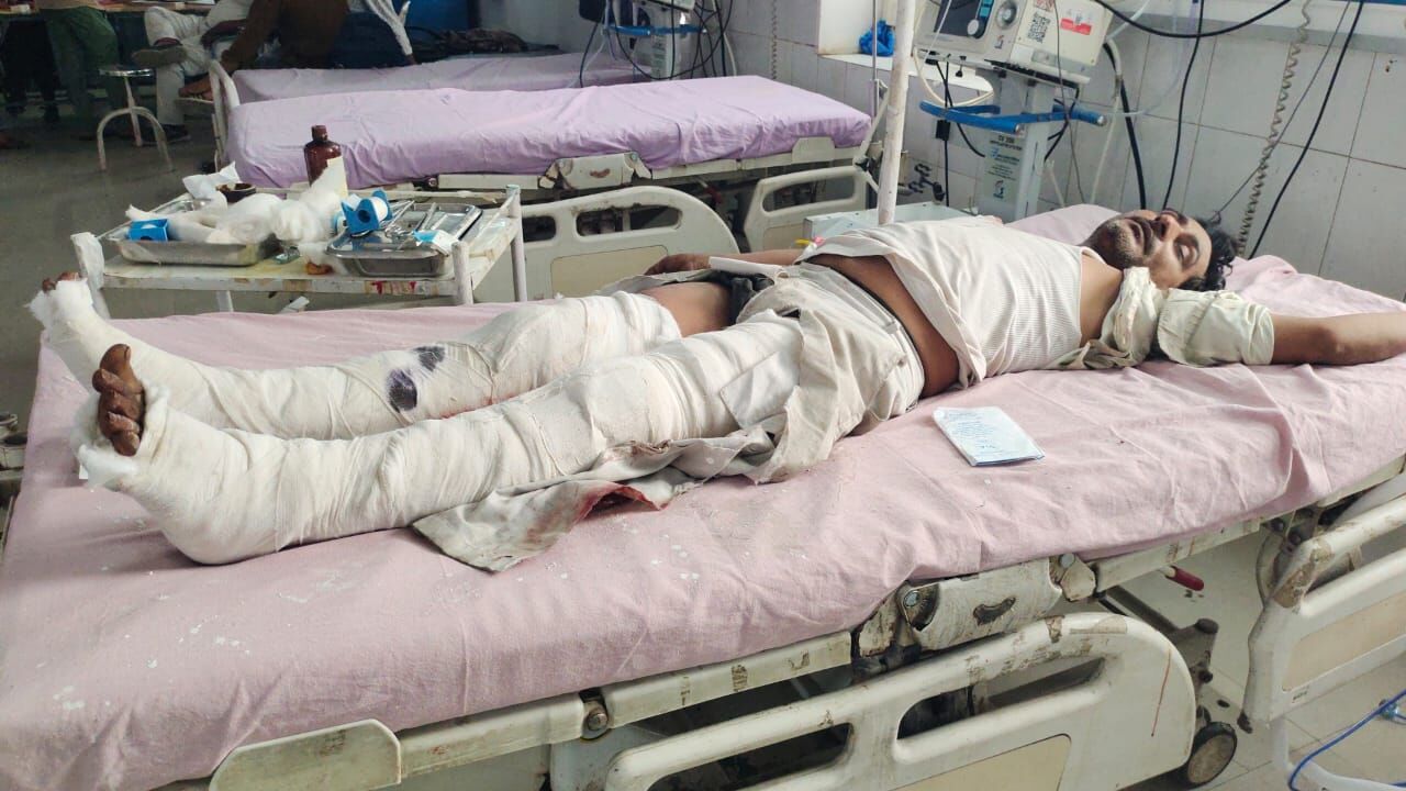 घायल ट्रक चालक हाकम फोटो पुनीत घायल ट्रक चालक हाकम फोटो पुनीत