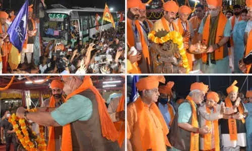 अमरनाथ  यात्रा शुरू,LG  सिन्हा ने दिखाई  झंडी  यात्रियों का पहला जत्था  रवाना