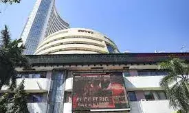 सेंसेक्स 200 अंक चढ़कर नए हाई पर, निफ्टी 24100 के करीब