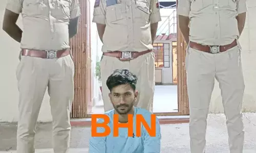 हत्या के प्रयास व मारपीट के मामले में वांछित मुकेश गिरफ्तार