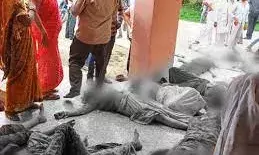 भरतपुर से सत्संग में गए थे आठ सौ लोग, महिला घायल