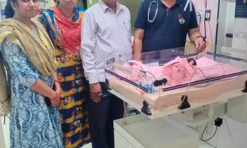 उप स्वास्थ्य केंद्र में घुसते ही हुआ प्रसव, नवजात बच्ची को छोड़ भागी प्रसूता