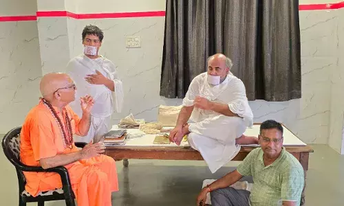 धर्म का प्रचार करने पर विशेष जोर धर्म का प्रचार करने पर विशेष जोर