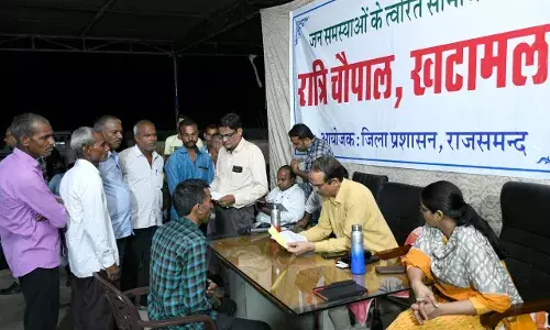 खटामला में आयोजित रात्रि चौपाल में आई 42 शिकायतें, समाधान के निर्देश खटामला में आयोजित रात्रि चौपाल में आई 42 शिकायतें, समाधान के निर्देश