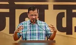 दिल्ली CM केजरीवाल को वकीलों से एक्स्ट्रा मीटिंग की मिलेगी इजाजत? दिल्ली CM केजरीवाल को वकीलों से एक्स्ट्रा मीटिंग की मिलेगी इजाजत?