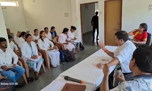 जिला स्तर पर दो चिकित्सा संस्थानो एवं 8 ग्राम पंचायतो को किया जायेगा पुरूस्कृत    जिला स्तर पर दो चिकित्सा संस्थानो एवं 8 ग्राम पंचायतो को किया जायेगा पुरूस्कृत