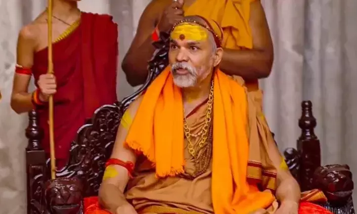 दिल्ली में केदारनाथ मंदिर बनाने की योजना का कड़ा विरोध किया है.