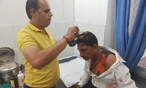 सर्राफा कारोबारी पर हमला कर गहने रखा बैग लूटा, चार बदमाशों ने दिया वारदात को अंजाम, पुलिस जुटी तलाश में
