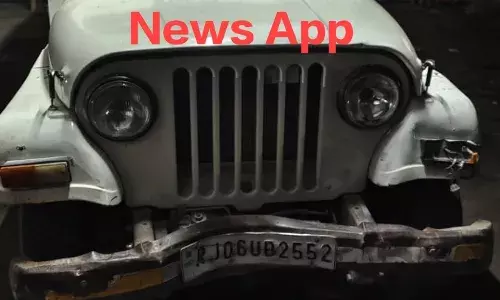 गंगापुर थाने की जीप टेंपो से भिड़ी, सिपाही चोटिल