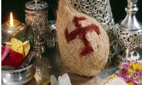 सावन के पहले शुक्रवार को धन की कमी दूर करनी हो या मनवांछित फल पाना हो आप करे ये उपाय सावन के पहले शुक्रवार को धन की कमी दूर करनी हो या मनवांछित फल पाना हो आप करे ये उपाय